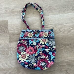 Vera Bradley quilted floral print bag/tote bag